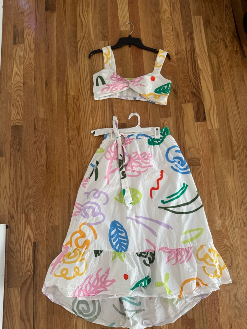 Printed Two-Piece Skirt Set in White with Multicolor Abstract Print